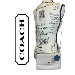 COACH CROSSBODY TEA ROSE WILLOW LEATHER CHALK COLOR  VERSATILE ICONIC